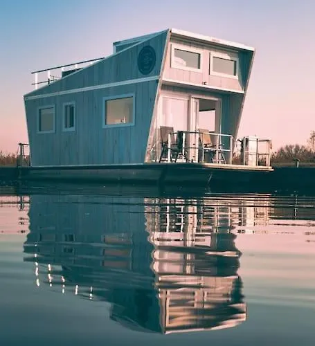 Hotel Tiny Beachhouse *